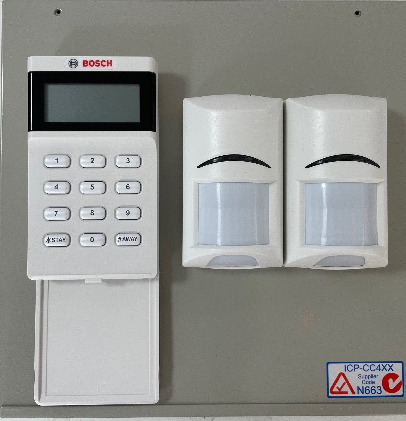 Bosch Alarm kit 2000 WITH 2 PIR + ICON keypad